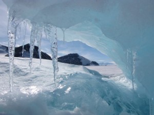 Estimating glacier melt from air temperatures 